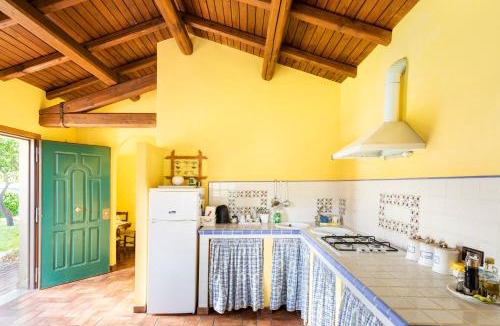 Quartiere XI Portuense Villa | Villa with Large Garden and Free Parking
