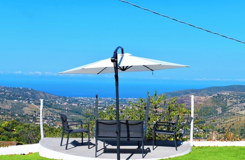 Laureana Cilento House | Villa with wonderful views: relaxation and comfort for families, couples and friends