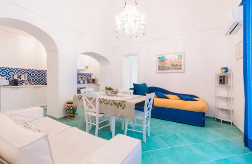Chiesa Nuova House | Vincent house