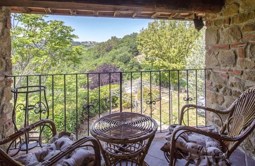 Montevarchi Villa | Wonderful private villa for 6 guests with A/C, WIFI, private pool, TV, patio and parking