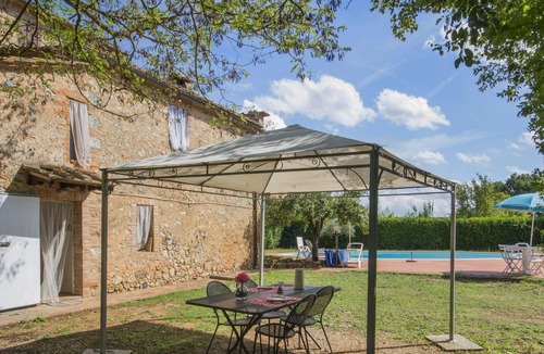 Simignano Villa | Wonderful private villa for 4 people with private pool, patio and parking, close to Siena