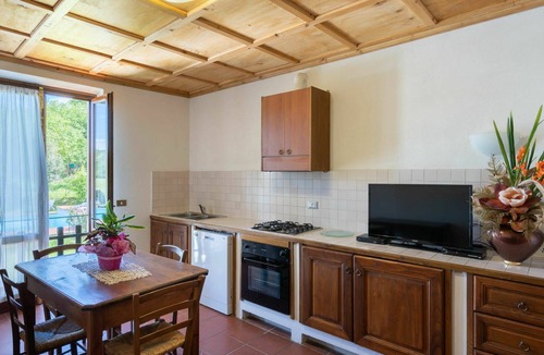 Ponte Buriano Villa | Wonderful private villa for 25 guests with WIFI, private pool, TV, patio and pets allowed