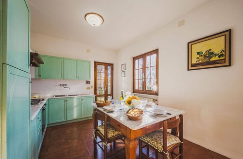 Massa House | Wonderful private villa for 4 guests with WIFI, TV and terrace