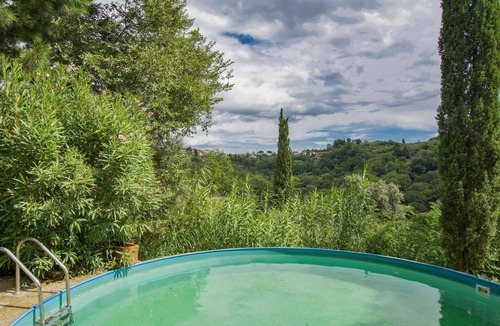 Palaia Villa | Wonderful private villa for 9 guests with WIFI, private pool, TV, patio and pets allowed