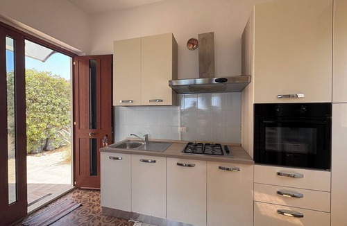 Punta Braccetto Villa | Wonderful villa for 7 guests with WIFI, A/C, TV, patio, pets allowed and panoramic view