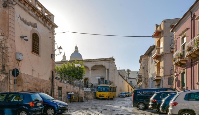 1 bedroom stunning apartment in Comiso
