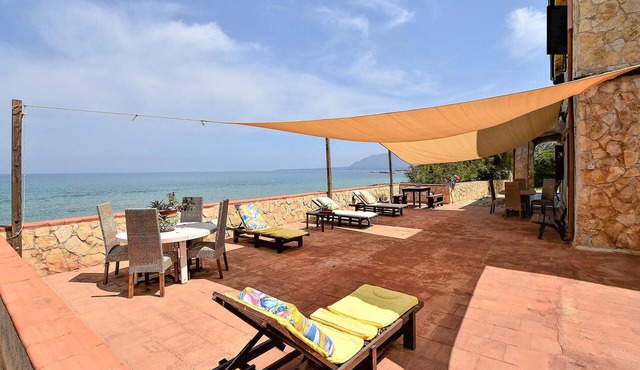 2 bedroom awesome apartment in Trappeto