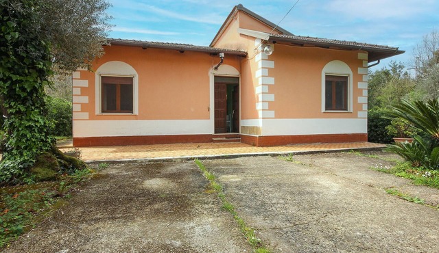 3 bedroom beautiful home in Sessa Cilento
