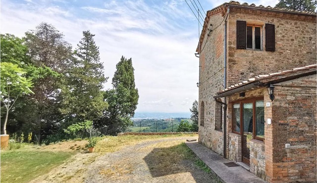 6 Bedroom Nice Home In Montaione