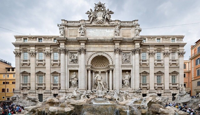 A REFINED HARMONY OF ROMAN CHARACTER JUST 5 MINS FROM PANTHEON & TREVI OUNTAIN