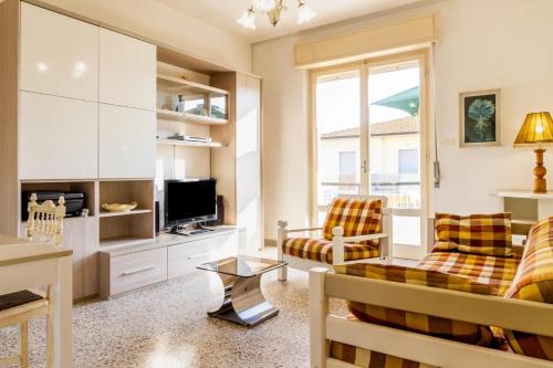 Ampio Appartamento con Terrazzo e 2 Camere a Marina di Grosseto