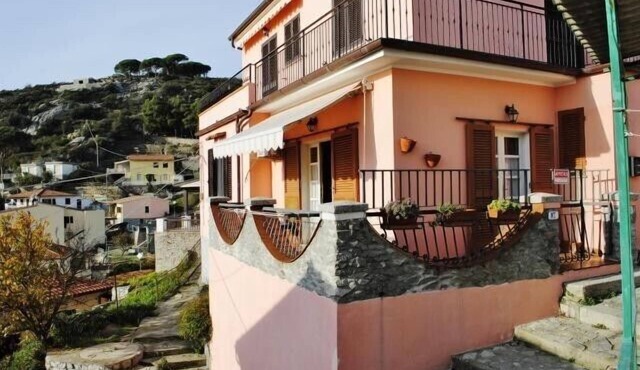 Apartment with sea view - Seccheto Mare in Seccheto (LI)