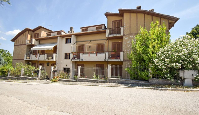 Awesome apartment in Monteleone Sabino with WiFi