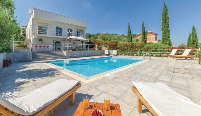 Beautiful home in Aragona -AG-