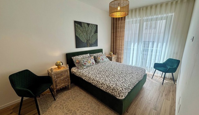 Brand New Luxury Apt - Metro 2min - Spacious 80sqm