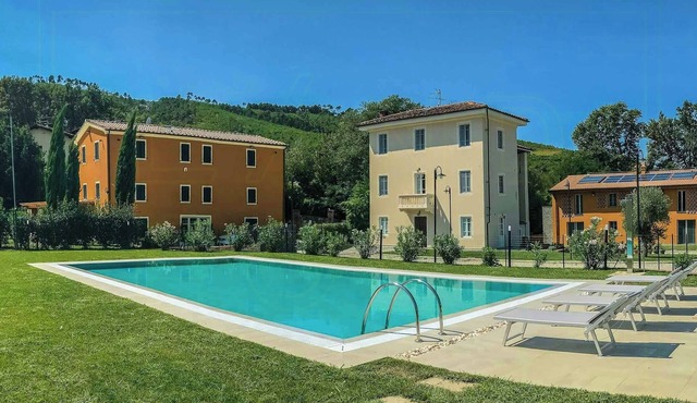 Bright apartment in villa near Lucca