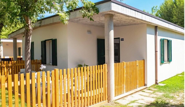 Bungalow im Ferienpark in Cologna Spiaggia