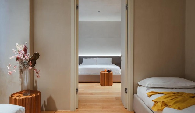 C10 Boutique Hotel