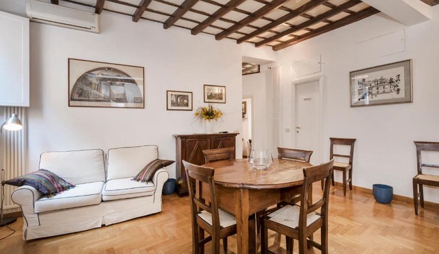 Campo de' Fiori Apartment