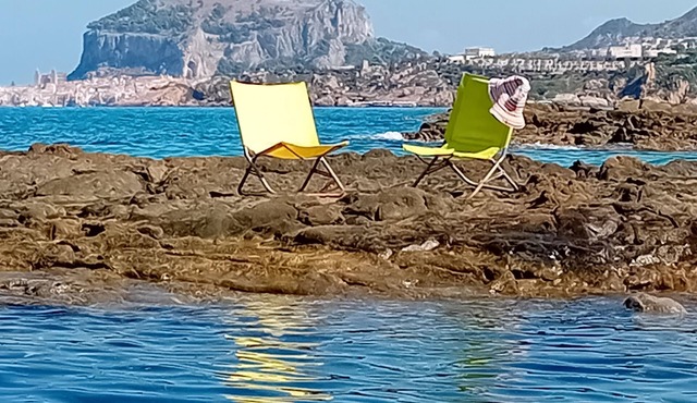 Cefalù "La Maddalena 29" STUDIO with private sea access, sleeps 2