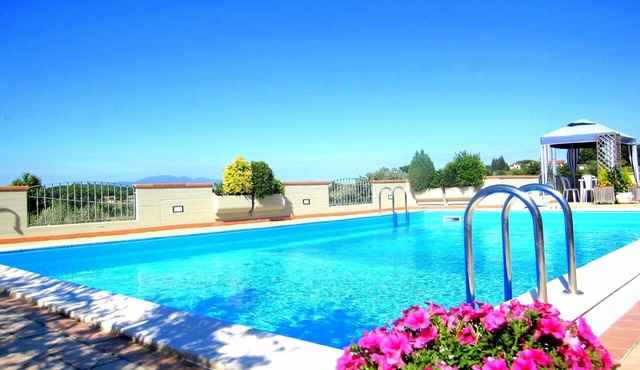 Charming flat with private garden