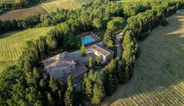 Cosy apartment for 4 guests with pool, WIFI, close to Greve In Chianti