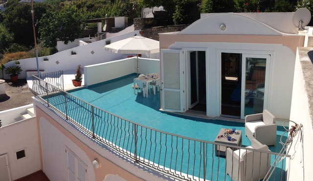 Cozy Apartment with a Large Terrace Overlooking the Sea