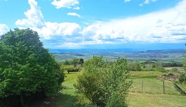 Cozy Studio Apartment in the Tuscan Countryside