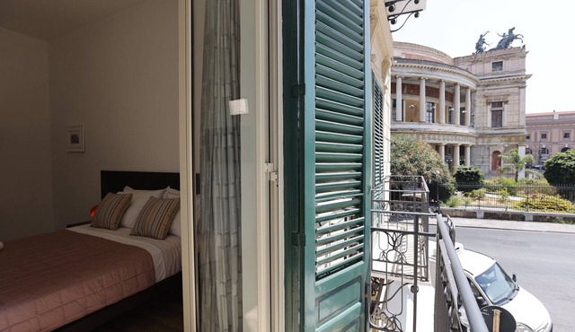 Devalù Politeama elegante appartamento al centro
