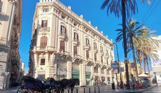 Exclusive Apartment with Jacuzzi in the Historic Center of Palermo