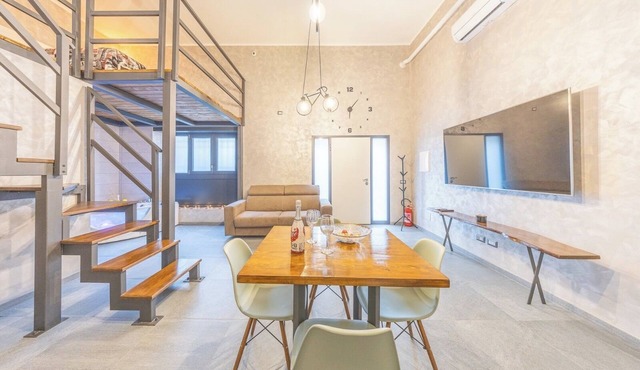 Exclusive Loft with private Jacuzzi Entire apartment in the center of Monterotondo