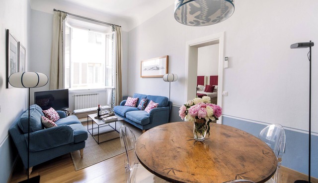FABULOUS 3BD-3BA APARTMENT WITH ALL COMFORTS, GREAT VIEWS, IN THE HEART OF TOWN!