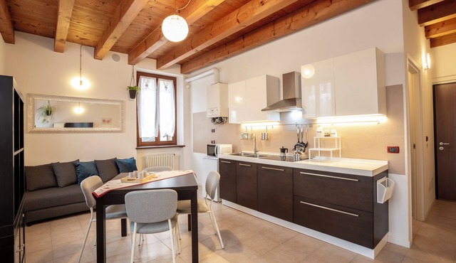 Feel Welcome Apartment (sleeps 4) in Negrar di Valpolicella, central Verona area