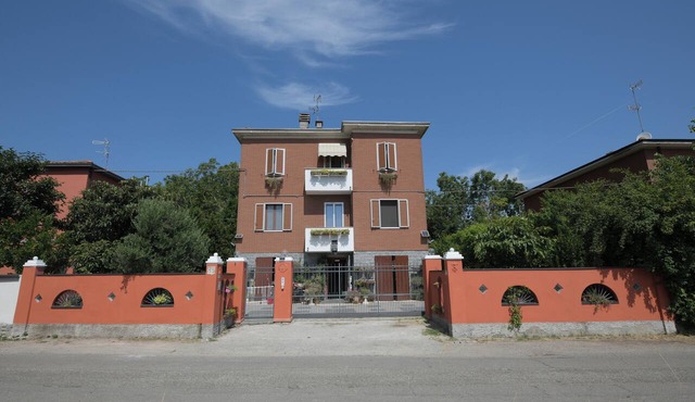 Firefly: Villa: A cozy retreat surrounded by nature, just 10 minutes from downtown Modena.
