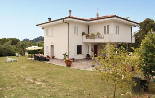 Gorgeous Apartment In Collesalvetti With Wifi in Collesalvetti