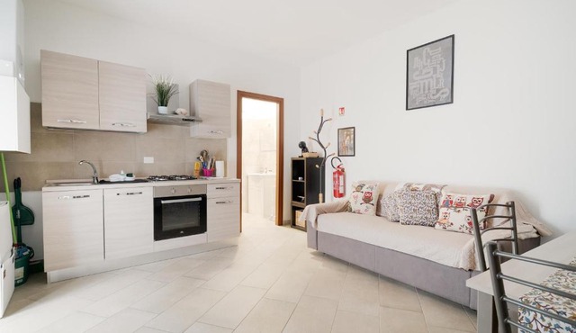 GuestHost - Cozy Ground-Floor Apartment in Affori