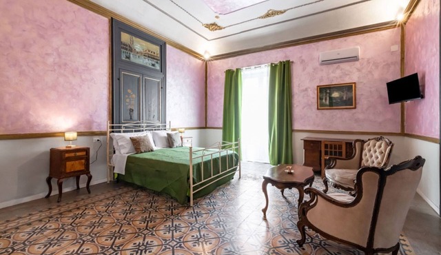 GuestHost - La Dimora dei Mille - Roomy Apartment with Terrace
