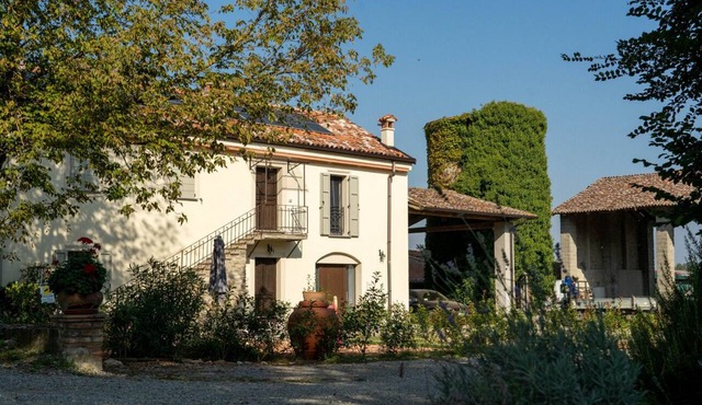 GuestHost - Lisignano Cozy Apartment with Parking