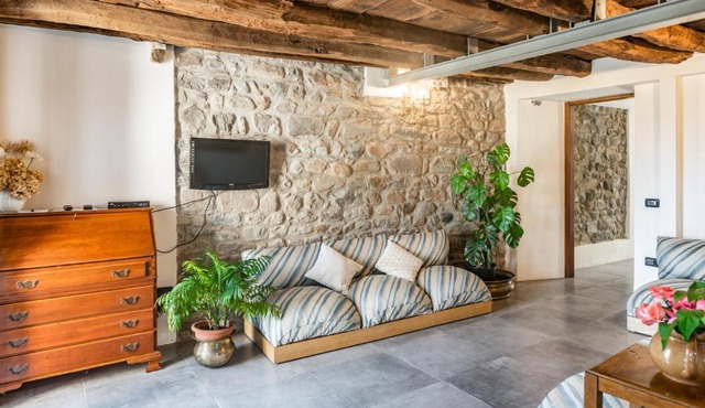 GuestHost - Nearby 5Terre Authentic Apartment in Borghetto di Vara