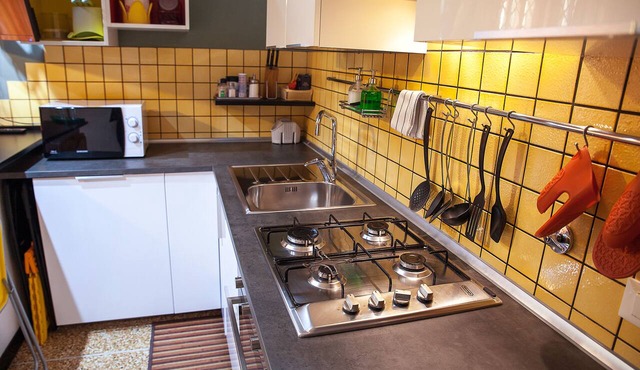 HAPPY HOME BOLOGNA Cozy, quiet, Close to CITY CENTER and EXHIBITION, AC, WiFi