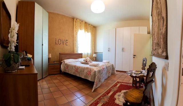 hause megghi