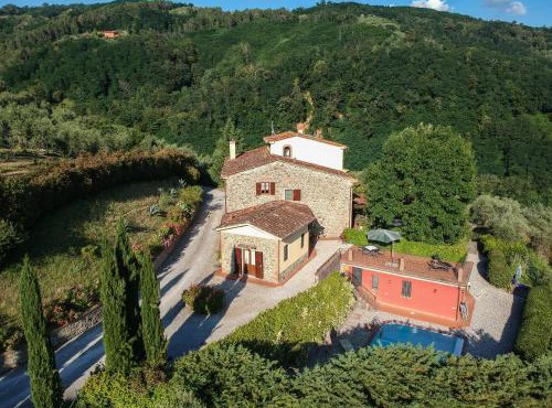 Heated pool - Arte e Terme immerse nella natura in Massa e Cozzile