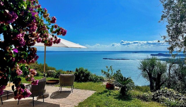Historic villa in olive grove near Lake Garda