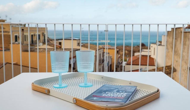 Holiday Home 'Terrazza Marconi' with Sea View, Wi-Fi and Air Conditioning