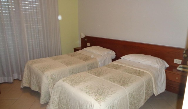 Hotel Millennium