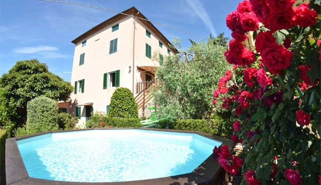 House in Ciciana with Pool and Scenic Views