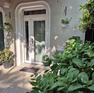 Junior Suite, Villa Joy Verona, Romantic, with garden, elegant living room, near the city center