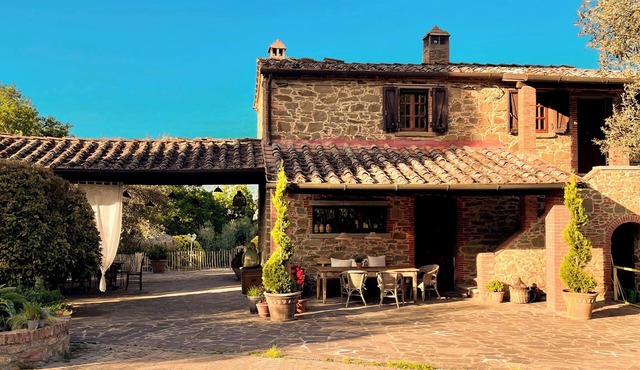 La Melea Poolsuite | Pool - Vegan B&B - Dog Lovers' Paradise - Tuscany