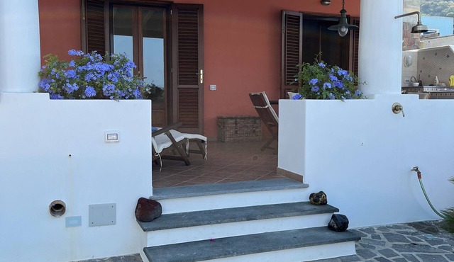 Lipara-Villa by the sea with beautiful terraces and panoramic views, Wi-fi