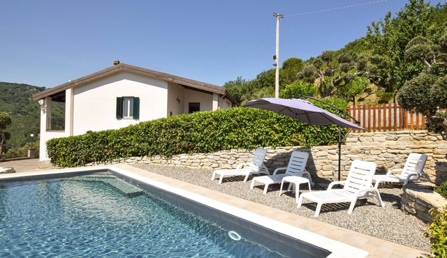 Lovely home in Librizzi